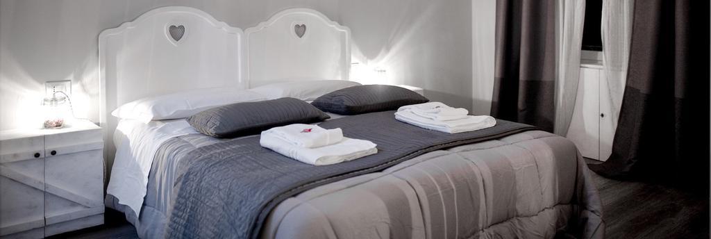 Tinkerbell Bed and Breakfast Rom Exteriör bild