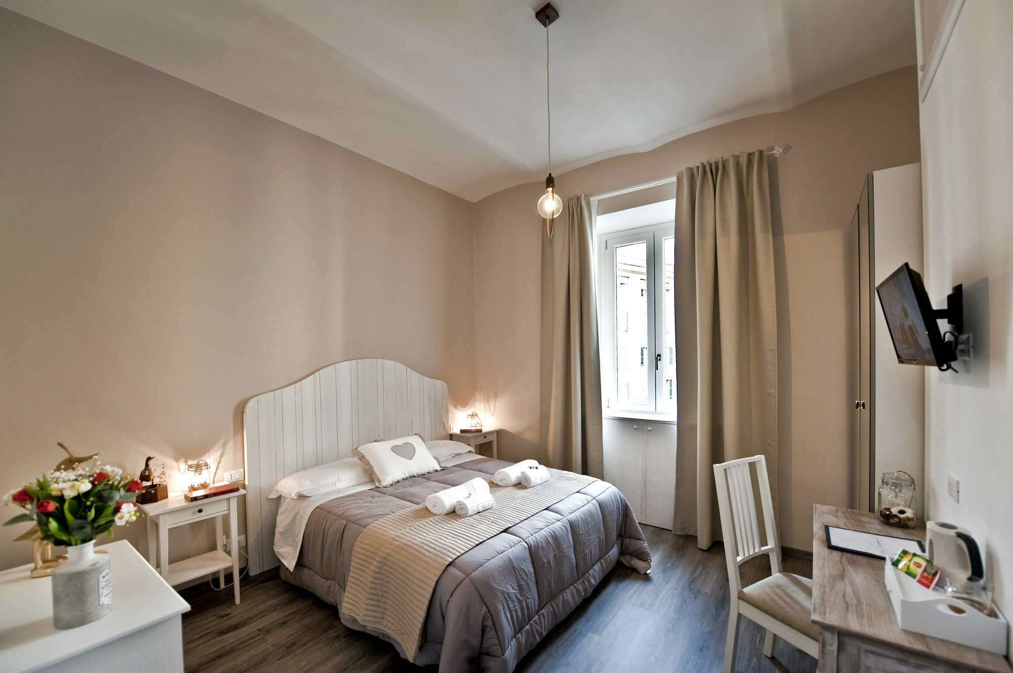 Tinkerbell Bed and Breakfast Rom Exteriör bild